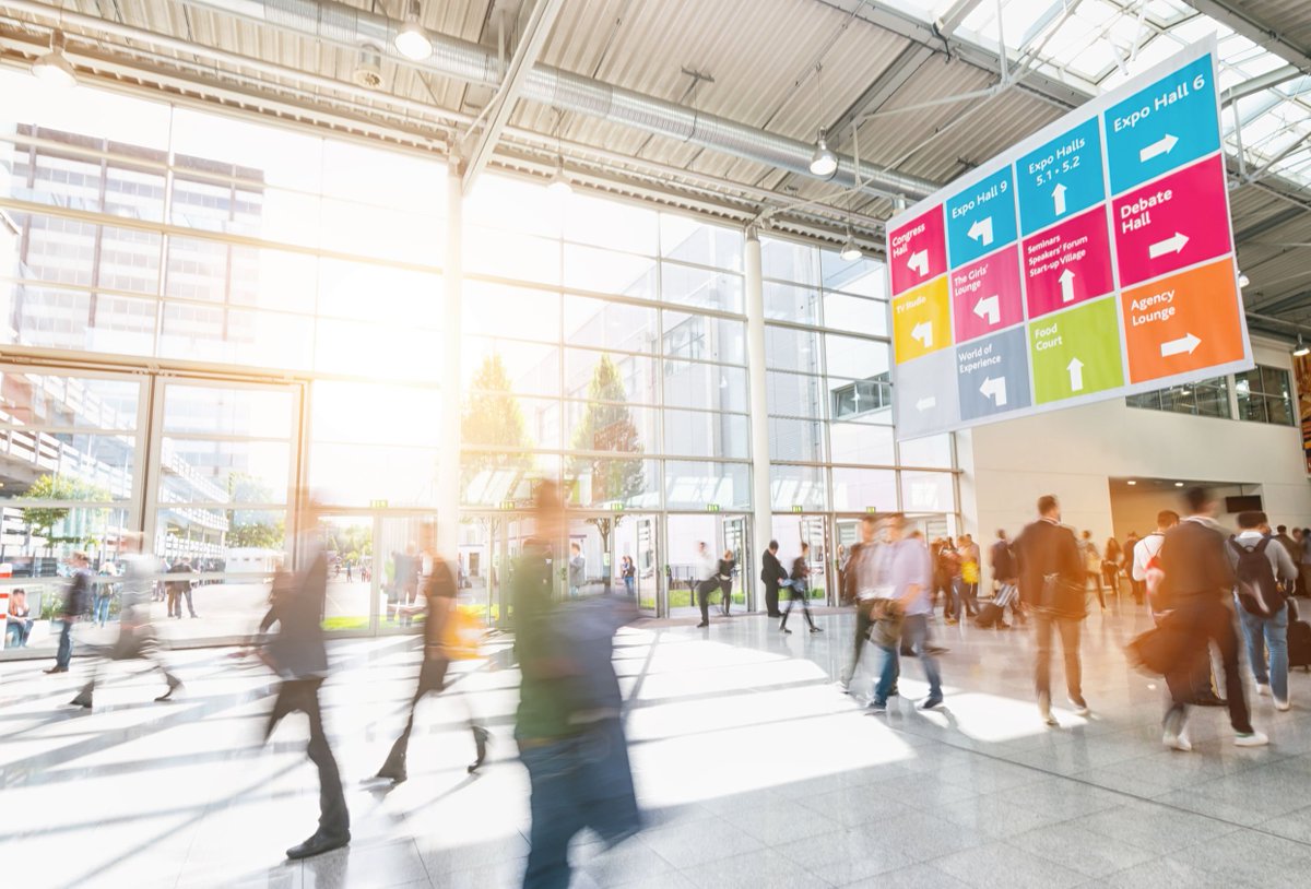 Trade shows are a great way to meet and interact with potential customers. Learn why contractors should be attending trade shows fieldedge.com/why-attend-tra… #networking #tradeshows #contractors