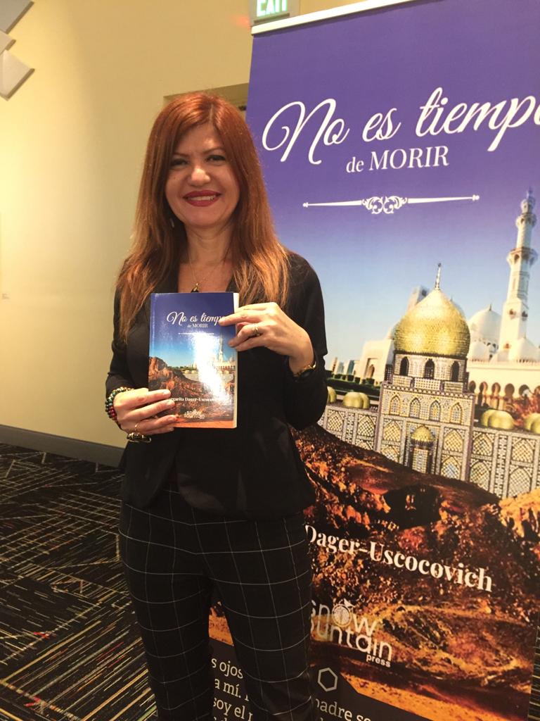 lanotalatina's tweet photo. #NoEsTiempoDeMorir... de la escritora Margarita Dager-Uscocovic, columnista de @lanotalatina Su pluma brilla en el #HispanicBookFair de @MiLibroHispano ¡Visiten su stand! #HispanicHeritageMonth https://t.co/7CedPm1RRU