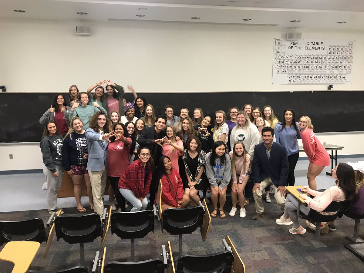 Happy Founders Day to the ladies of Alpha Chi Omega! Here’s to 133 more years of excellence! ❤️💚