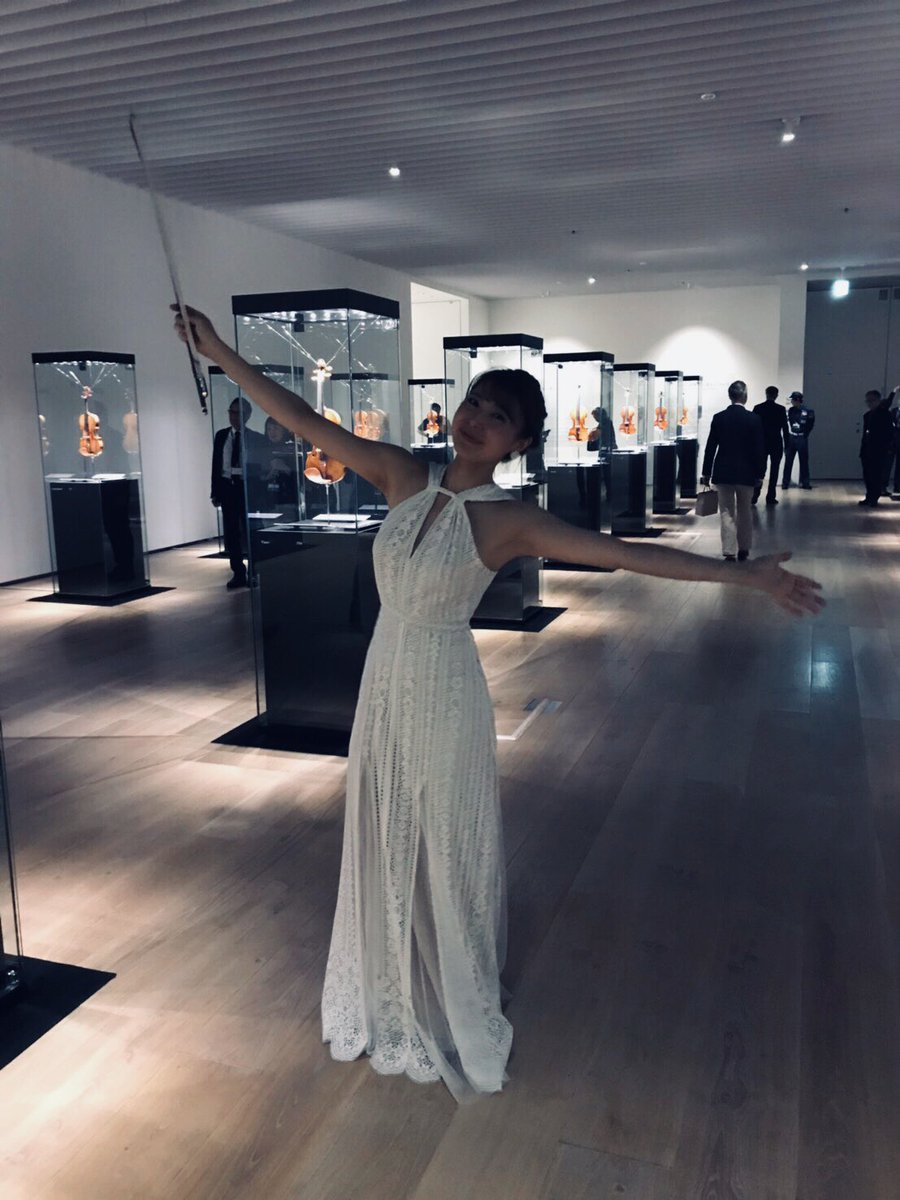 hitomi_cello's tweet photo. ストラディバリウス展、閉幕。
ご来場ありがとうございました。

Suggiaは今もうスイスへ帰る、空の上。

21挺のストラディバリウスが揃ったからすごいでしょ、とかじゃないんですこのキセキ展は。

音楽に対する愛情と情熱が叶えた奇跡を、本当にありがとうございました！！

@TSF_2018 https://t.co/zl7JsloGna