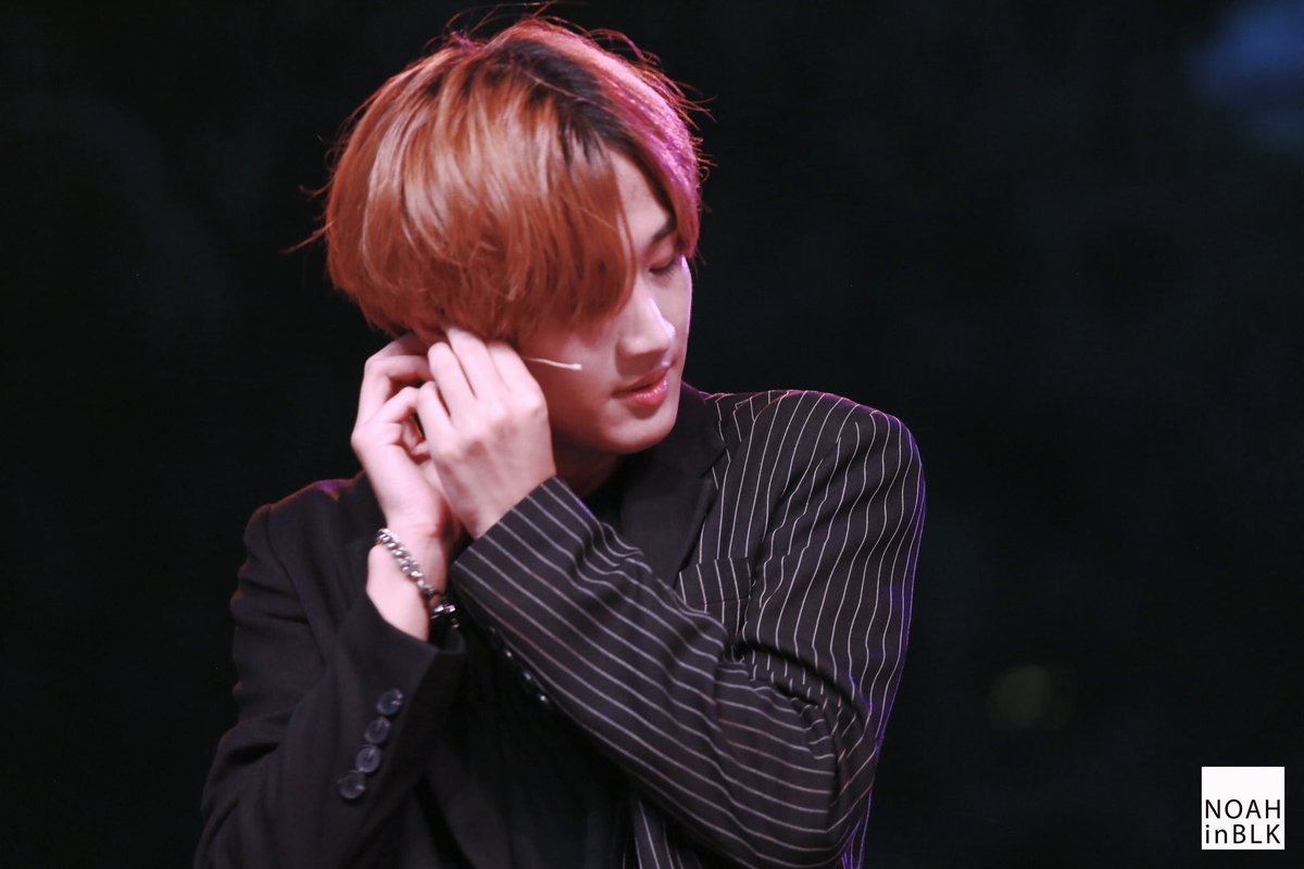 baikal_brasil's tweet photo. [#Baikal #Fotos] 13.10.2018
Day no KFest2018 em Houston,Texas (EUA).
#kfestHTX #kfest2018 #BAIKAL #바이칼 #DAY #데이

|Cr: @NOAHinBLK| https://t.co/DK4be7TfHc