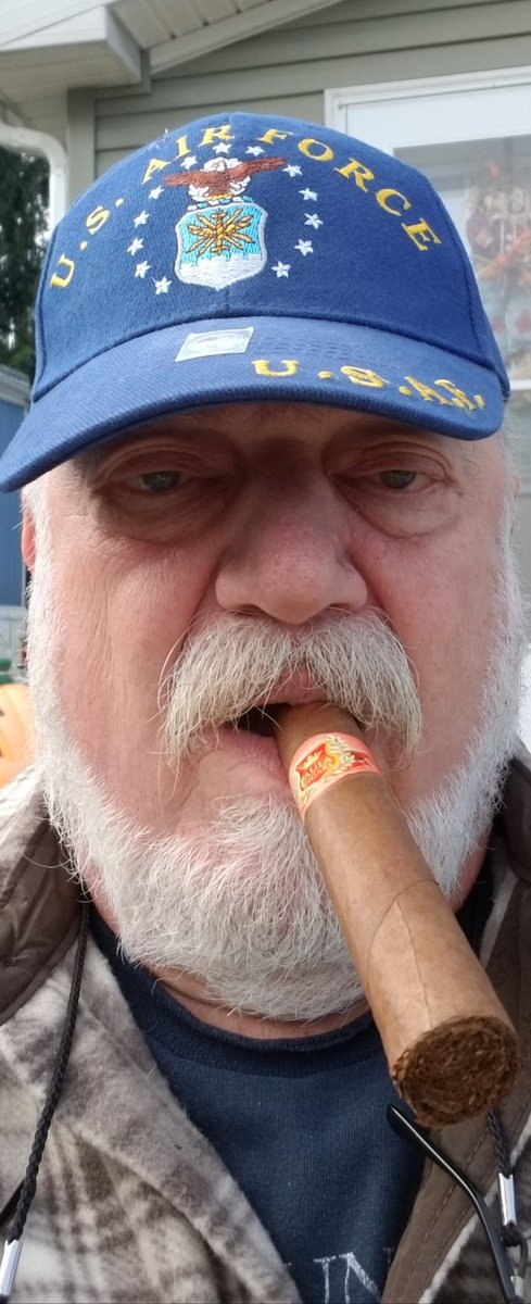 PHOTO JOE tweet media