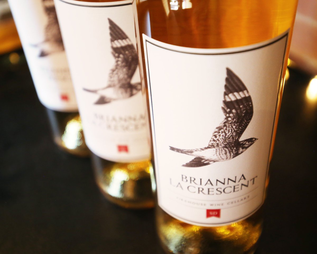 FirehouseWines's tweet photo. Though many birds are a detriment to vineyards, the #Nighthawk coexists peacefully with the grapes at Old Folsom #Vineyard. These feathered friends do not build nests. Instead, they lay their camouflaged eggs on the ground between the rows of our Brianna and La Crescent #vines https://t.co/JiQsCPHY9P
