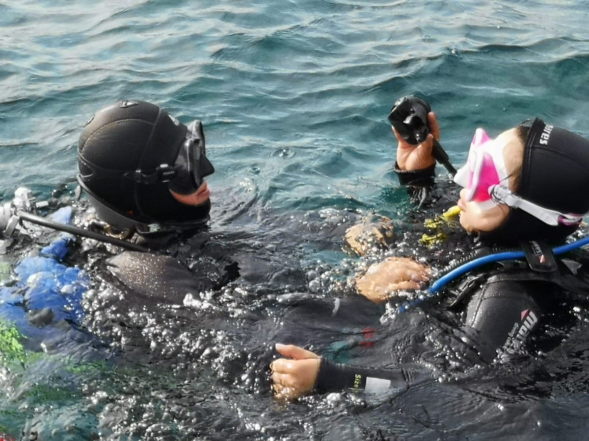 Some scuba #diving in #Elba waters this morning, what a pleasant adventure! 
.
.
#tuscanyadventuretimes 
#ATWS2018 #isoletoscane #activetraveltuscany