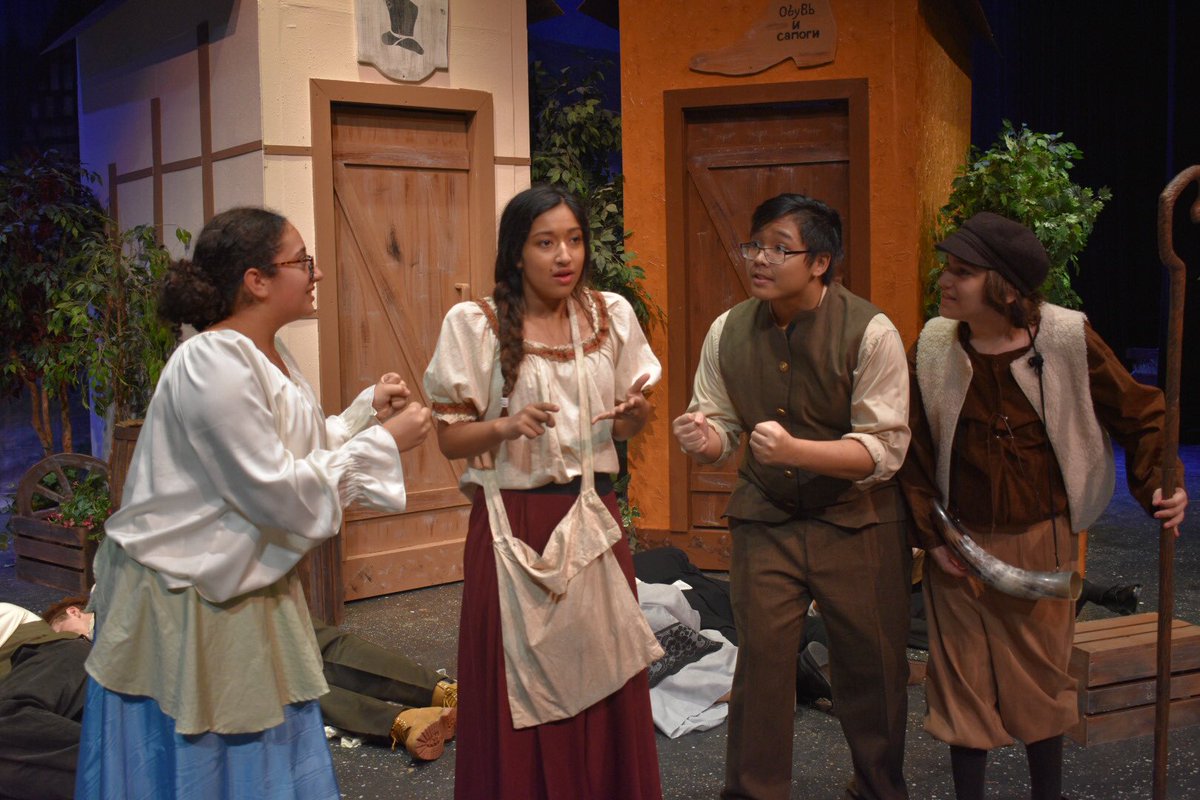 CollinsDrama's tweet photo. FOOLS IS OPENING THIS WEEK! Thursday, October 18! Click the Link below to purchase tickets! #comeseefools #kcdfools
https://t.co/R72FQafM54 https://t.co/w7myLxIuRY