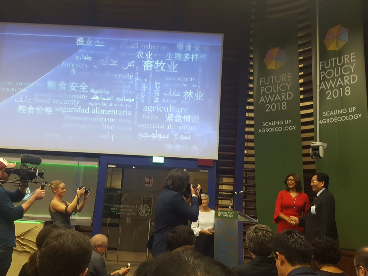 RM_Maiorano's tweet photo. #agroecology #futurepolicy gold award goes to #sikkim, #india the first 100% #organic State in the World! #CFS45 https://t.co/xrka0pfqsM