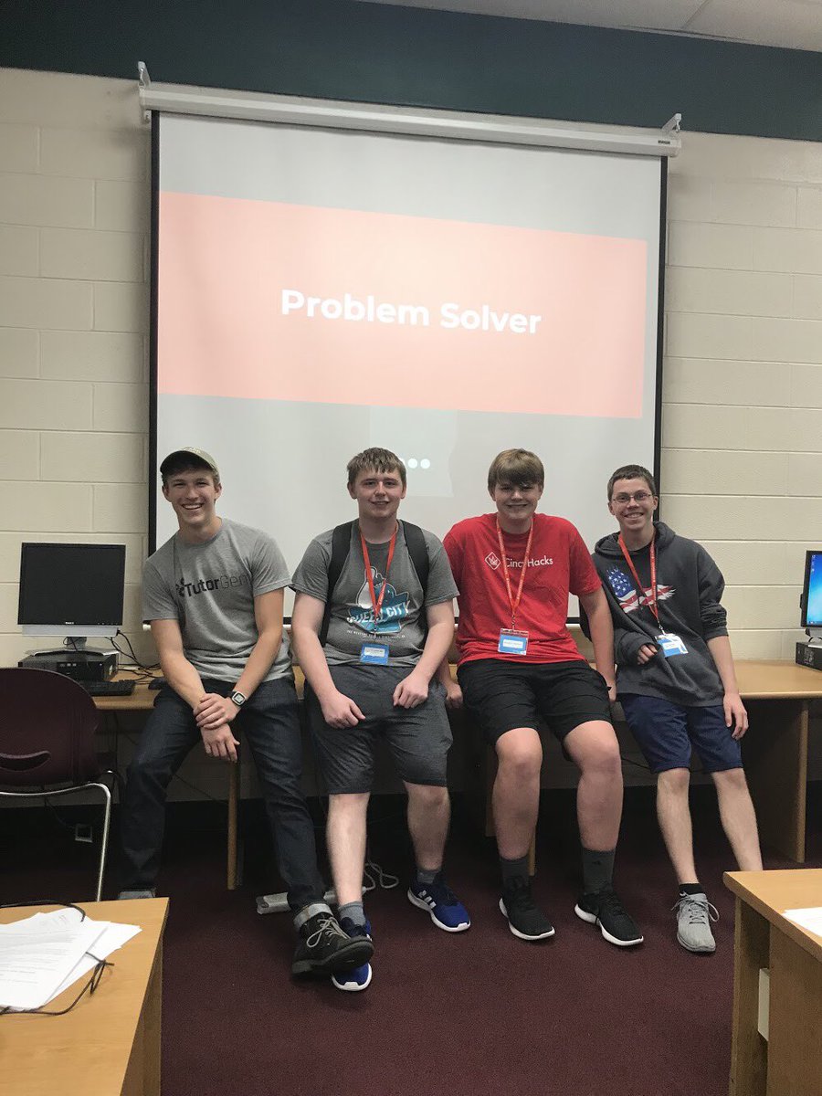 TutorGen intern <a href="/ManyetSpencer/">Spencer Manyet</a> representing at <a href="/CincyHacks/">CincyHacks</a> !  He was one of the winners! #hackthequeencity