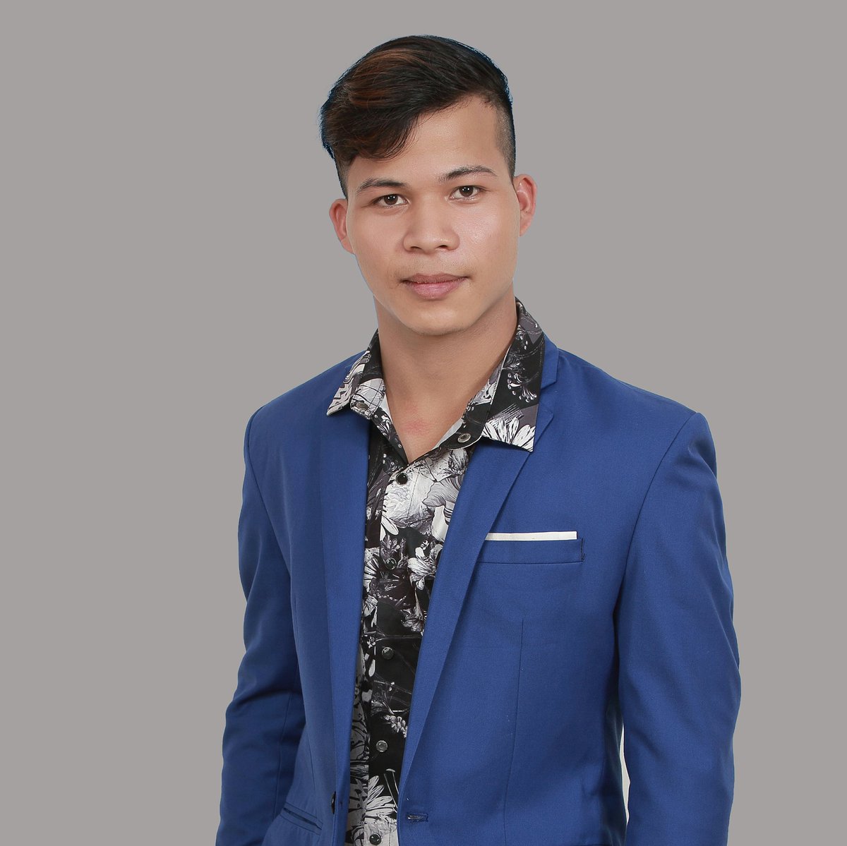 Xem Jenbi Bio (<a href="/JenbiBio/">Jenbi Bio</a>)
Thông tin nghệ sĩ
mp3.zing.vn/nghe-si/Jenbi-…