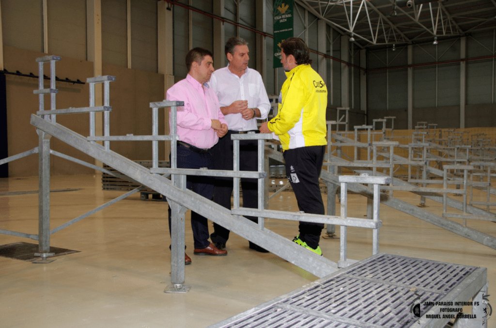 QUE NOS DICE EL ARQUITECTO RODRÍGUEZ DEL PARTIDO DE MOVISTAR Y BARCELONA LASSA ondajaenrtv.es/que-nos-dice-e…