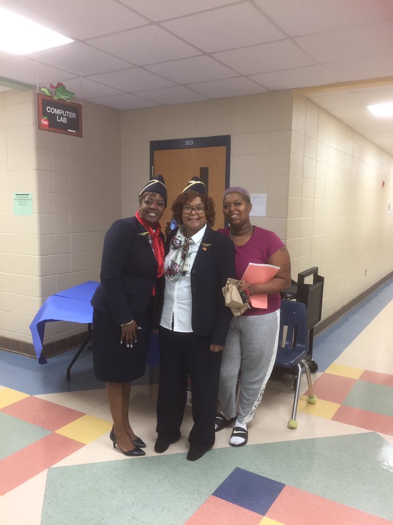 ParentConnecPR's tweet photo. Welcome to Flight Gilliard Elementary......flying high non stop to Statewide Parenting Day! https://t.co/czmasCOQ72