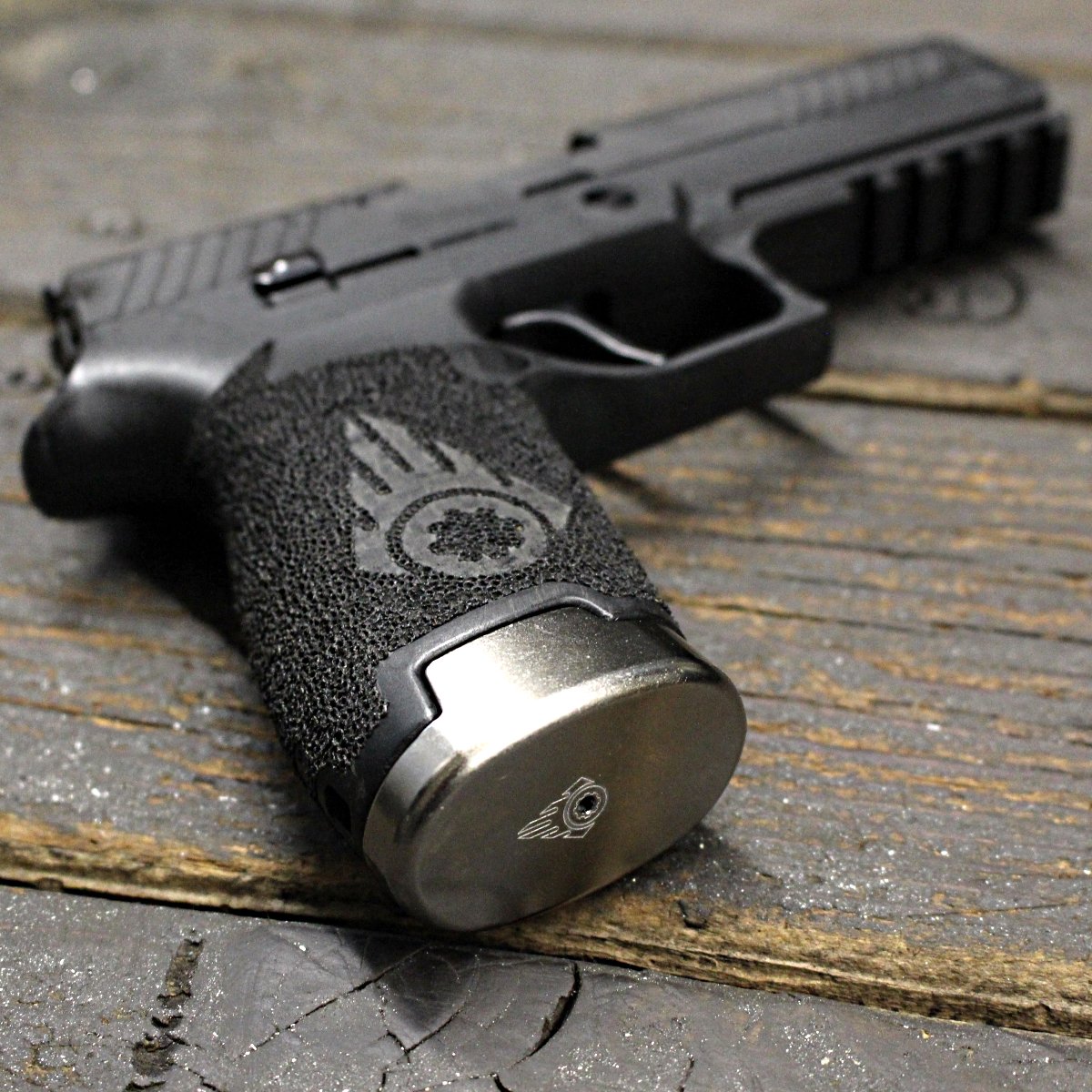 ObsidianArms's tweet photo. Does anything look better than black with silver accents?
#obsidianarms #p320 #sigsauer #sigp320 #p320c #p320sc #gunsofinstagram #dailygundose #gunsdaily #gunstagram #tacticallife #pistol #2a #gunfanatics #semiauto #thegunlife #thepewpewlife #pewpewpew #pewpew #pewpewlife #igguns https://t.co/UVrCfgCRMW