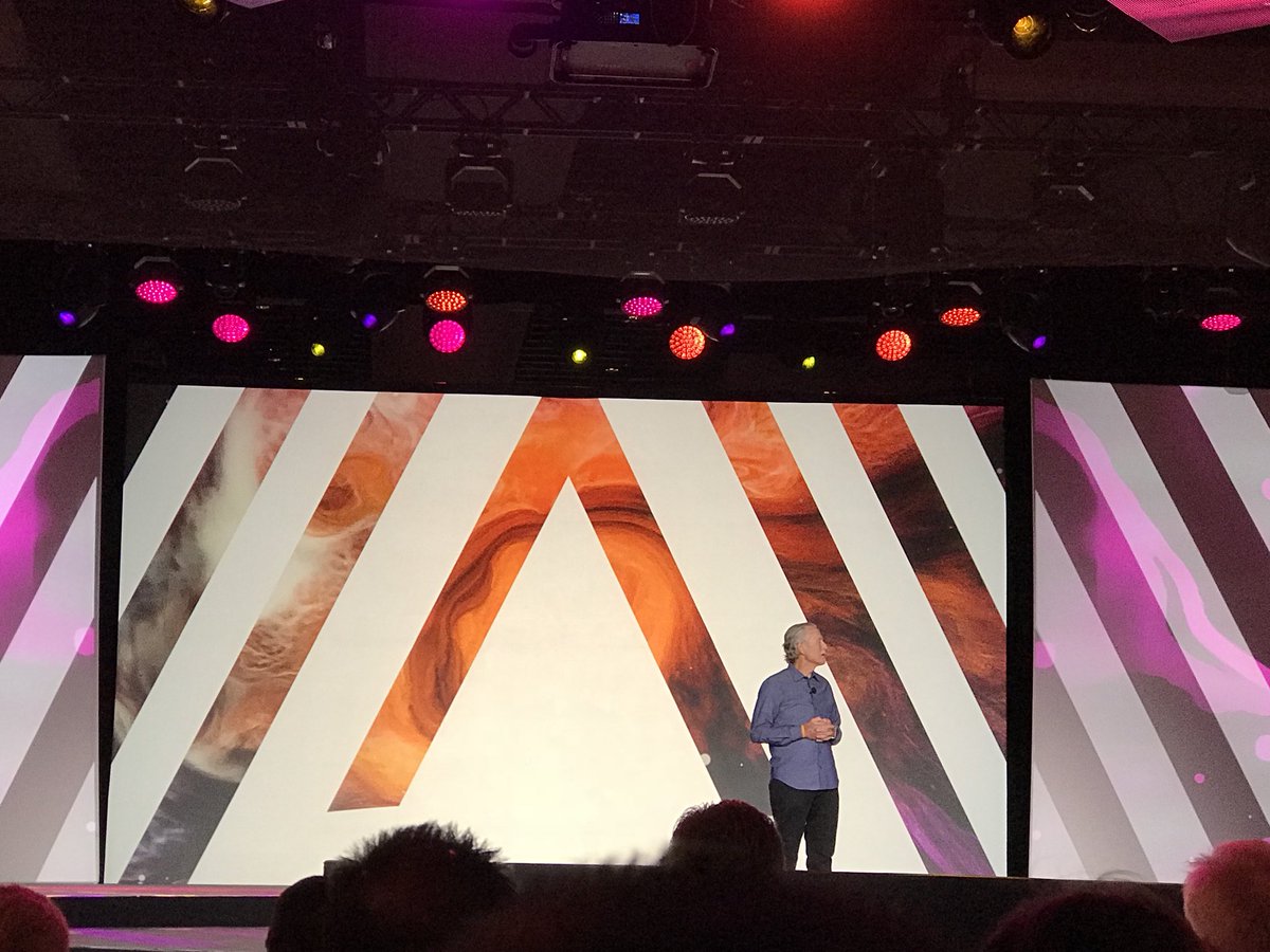 WhfAllen's tweet photo. #TAU18 Putting customers first before yourself.Customers First，@VicLLund prove it with action https://t.co/99w6zllY6O