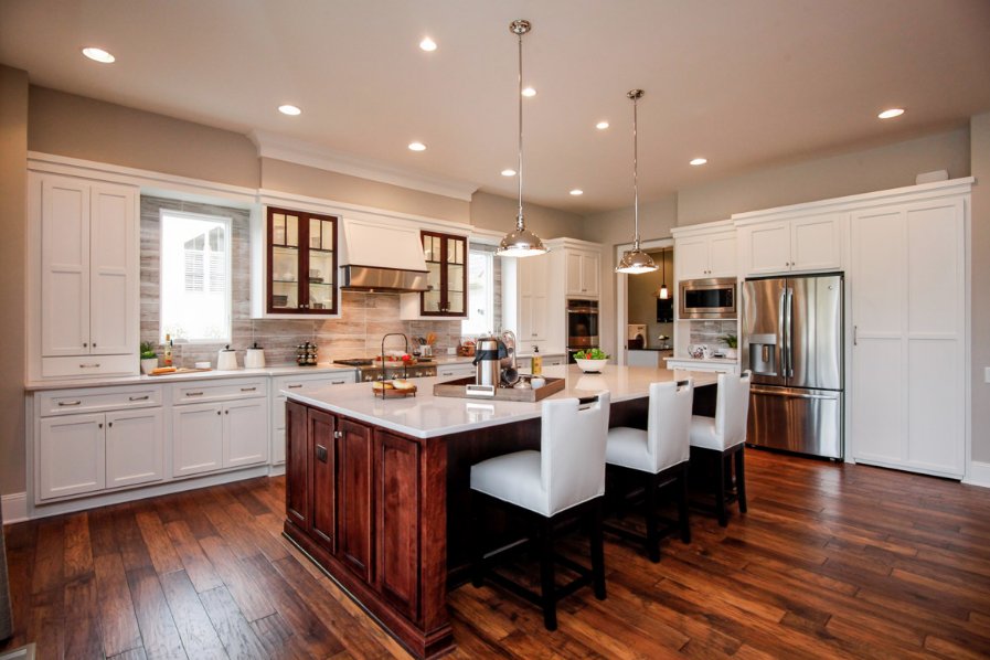 acrefeld's tweet image. Top 10 things not to forget when you're prepping a listing bit.ly/2yc1O0H