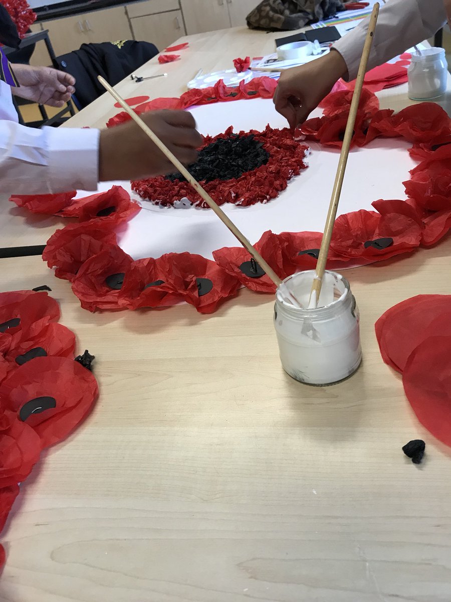Miss_Armstrong's tweet photo. This week in the Art dept our focus is on Remembrance day. Year 7 &amp; 8 finishing off our collaged poppies and fabulous team effort from my tutor group 10 Tyto H on the poppy sculpture to be wrapped around the cenotaph in Nelson. #wewillrememberthem #lestweforget @MarsdenHeights https://t.co/1nsLsiU9Cv