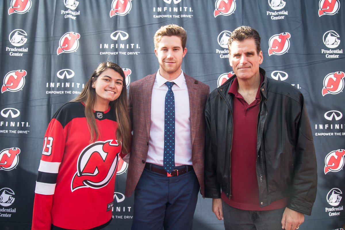 BIG thank you to @NJDevils and @INFINITIUSA for providing me the opportunity to meet the one and only @dseves7 !!! 🏒❤️ #NJDevils #NowWeRise #NJDvsEverybody