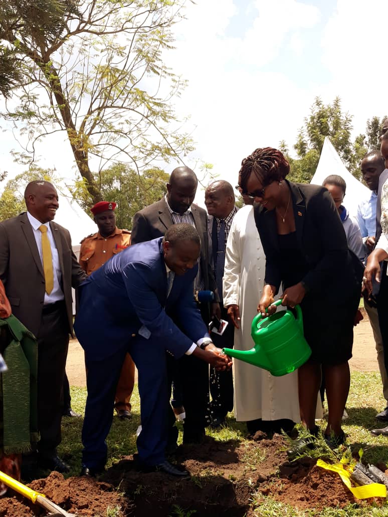 #PlantAtree for health &amp; wealth, State Minister for Water <a href="/HonKibuule/">Kibuule Ronald</a> planting a tree at #GlobalHandWashingDayUG2018 in Kamwenge District <a href="/min_waterUg/">MINISTRY OF WATER AND ENVIRONMENT 🇺🇬</a> <a href="/UNICEFUganda/">UNICEF Uganda</a> <a href="/MinofHealthUG/">Ministry of Health- Uganda</a> <a href="/UgandaMediaCent/">Uganda Media Centre</a> <a href="/Parliament_Ug/">Parliament of Uganda</a> <a href="/IRCWASH/">IRC</a> <a href="/WaterAidUganda/">WaterAid Uganda</a> <a href="/NFAUG/">National Forestry Authority-Uganda</a> <a href="/giz_gmbh/">GIZ</a> <a href="/alfayole/">Alfred Okot Okidi</a>