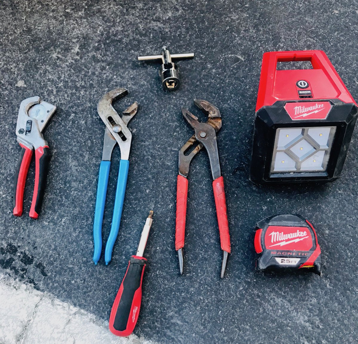 pureplumbinglv's tweet image. Here are some everyday #ToolsoftheTrade! Look into our technicians tool bags and they are sure to have each one of these items! 🛠️🔦 #TheBasics #TubingCutter #ChannelLocks #CartridgeRemover