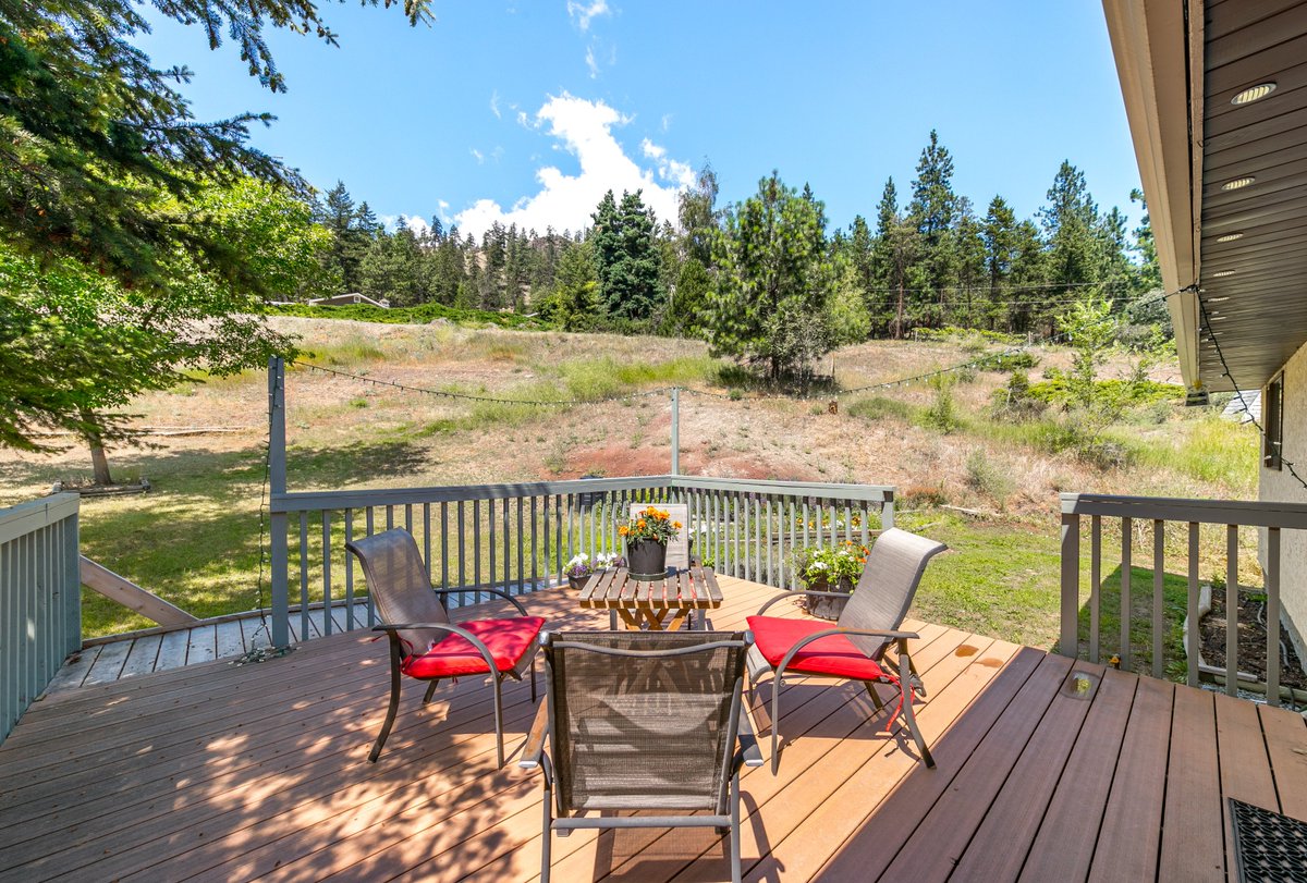 StoneSisters's tweet image. #Developmentpotential! Development cost approx $30k already paid. 1/2 acre property 6 mins to downtown in a highly desirable neighborhood. Allergen-free, energy efficient five-bedroom home with numerous updates! 462 Clifton Rd

Lower level could be a self-sufficient in-law suite