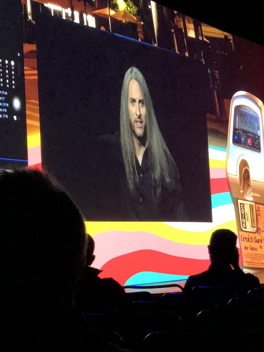 patricianguuyen's tweet photo. This man is making my entire day. Oh plus Adobe announced Content Aware Fill for video... for freaking video!!! #AdobeMAX https://t.co/VysiGTJtOC