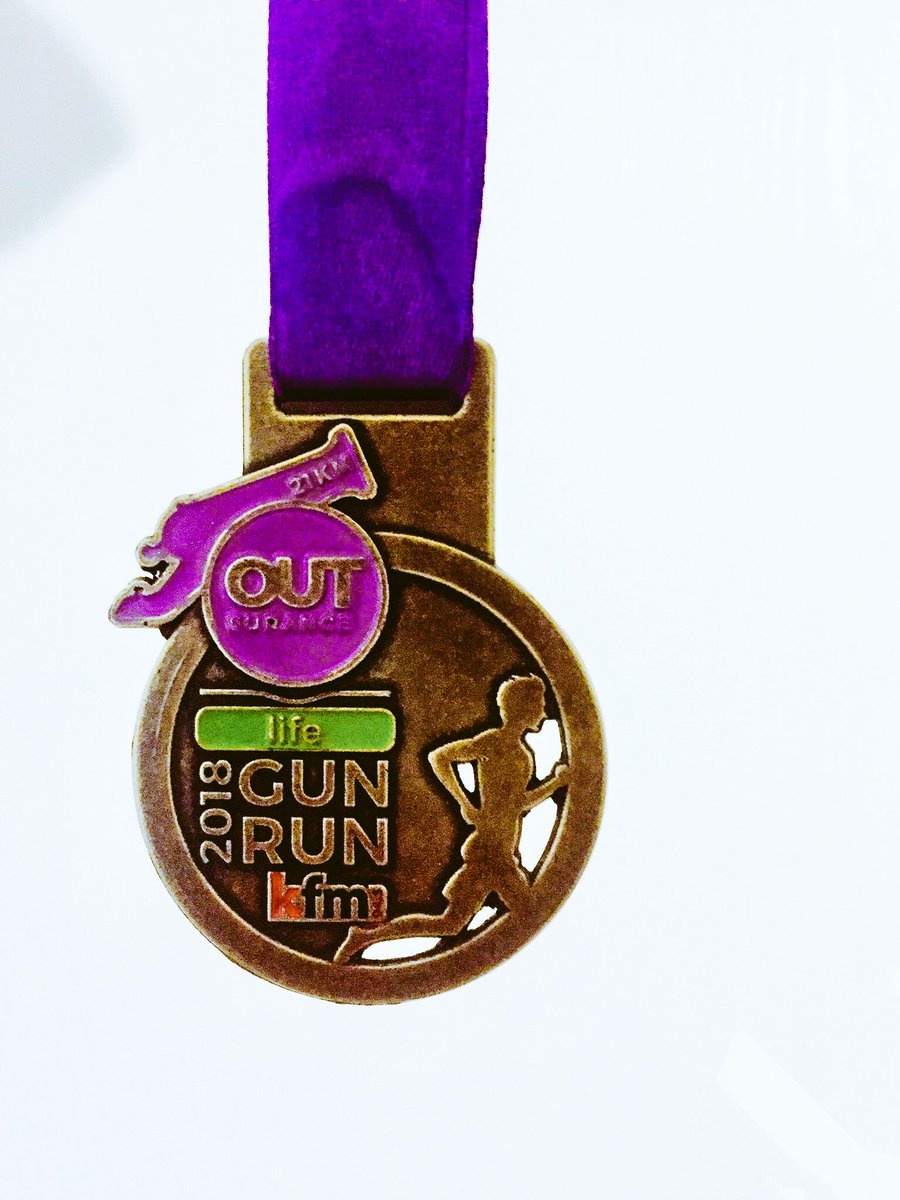 CarolinePule's tweet photo. Ending my day with a recap to @GunRunSA 2018 highlights😎 this happens when you love running 😅🏃‍♀️😎 just can’t stop replaying thay Yasss  💪🏻💪🏻Victorious moment!! What epic race it was #IMoveMe #ASICSFrontRunnerZA #ASICSFrontRunner #Gunrun2018 https://t.co/0I3YFblrar