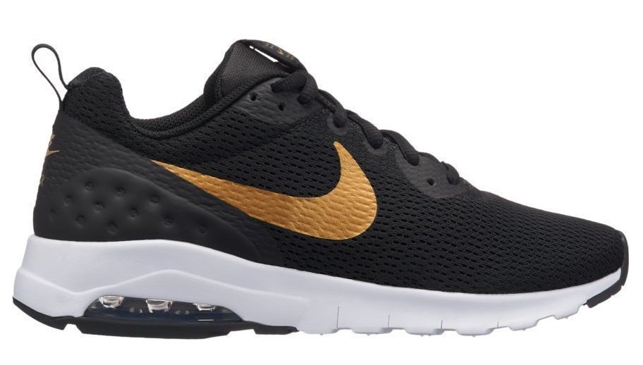 nike air max motion lw on feet