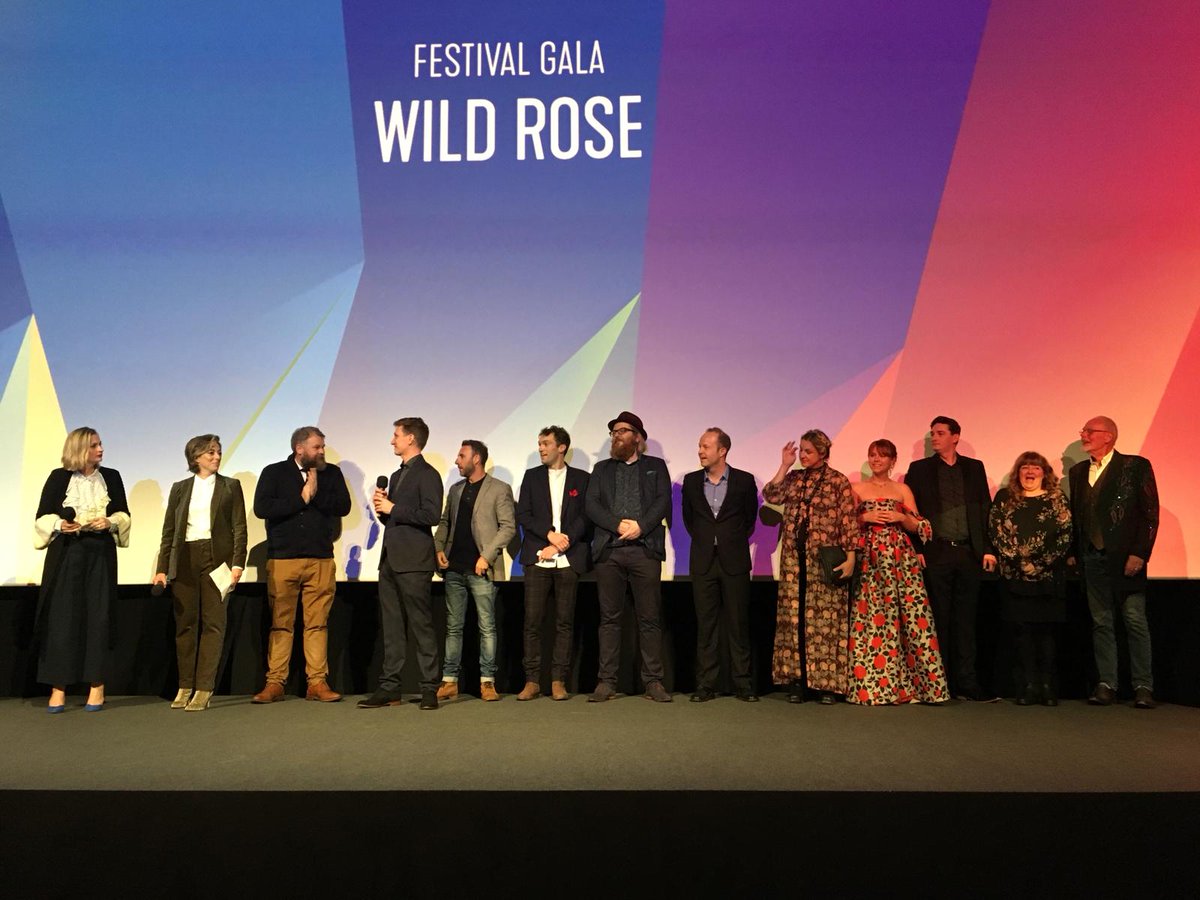 The cast and crew of Glaswegian feel-good country music film Wild Rose out on the #LFF red carpet for the premiere 🌹🎵 #NationalLottery funded