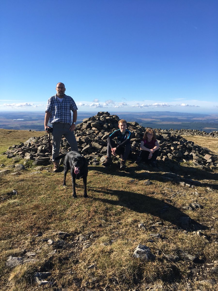 Bonxie67's tweet photo. Lovely family walk in the #GallowayHills - first up Benyellary and then along the ridge to #TheMerrick, the highest mountain in Southern Scotland at 2766ft https://t.co/E7GjXAo1Cy