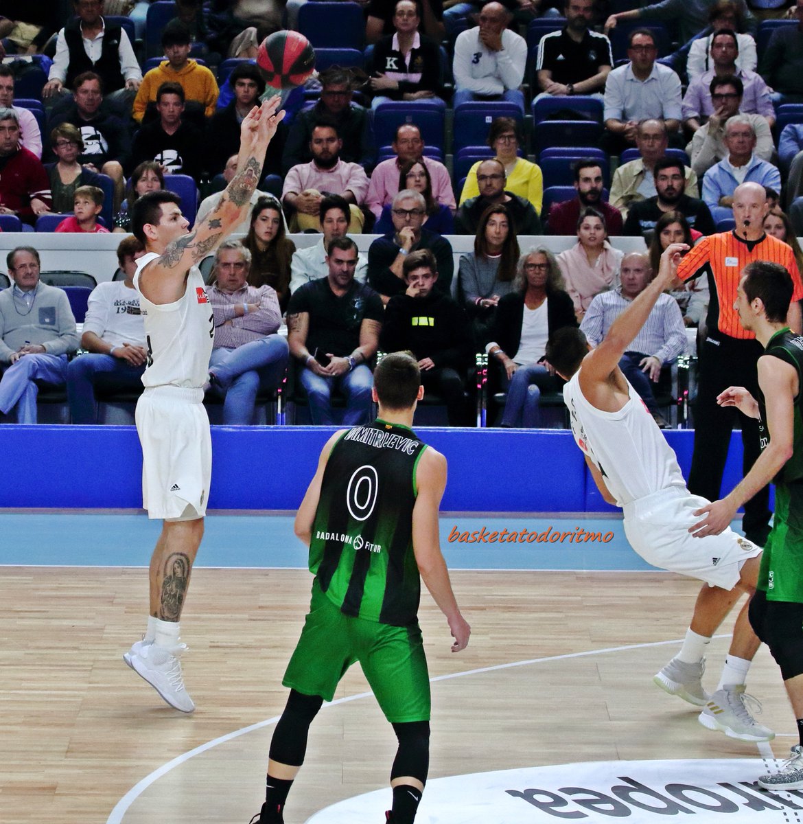 BasketatodoRitm's tweet photo. ¿qué me decís del tandem interior @gabriel_deck - @9FelipeReyes ? Cuando salen a jugar en el 4 y el 5 respectivamente son una pesadilla...triples, cargando el rebote , forzando faltas... https://t.co/UdClne0l3h