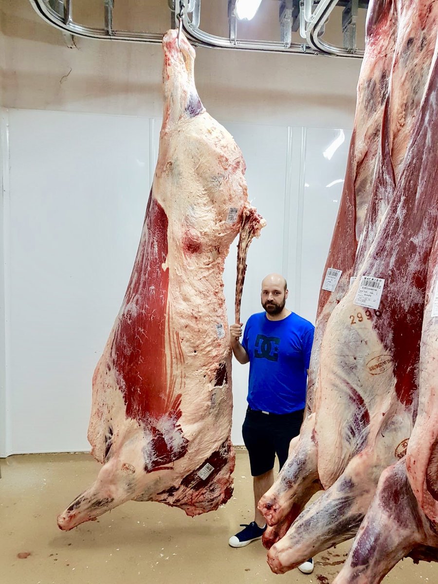 🐮Buey auténtico🐮 en 🥩Carnicería Iñigo 🥩 se puede ir haciendo los encargos !