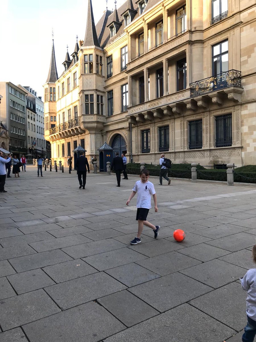Dear Prime Minister <a href="/Xavier_Bettel/">Xavier Bettel</a> , thanks so much for stopping to play football with my son Angus on your way to your signing in session this afternoon! It’s made our family holiday trip to Luxembourg 🇱🇺 so more memorable. vill Gleck with your new term as PM👍