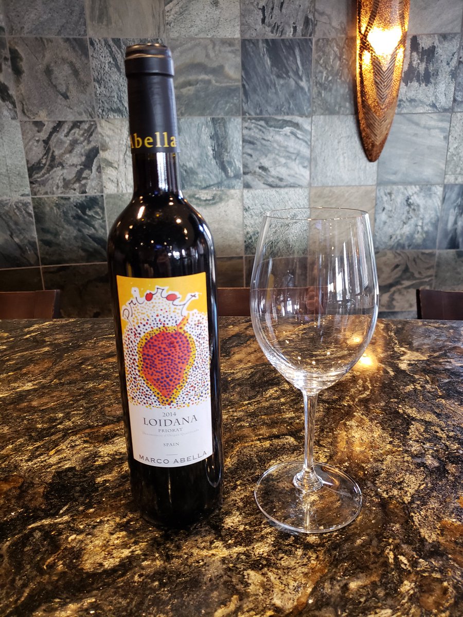 This Loidana is a versatile and cheerful wine which makes it perfect to try on this half price bottle of wine night! (Marco Abella Priorot)