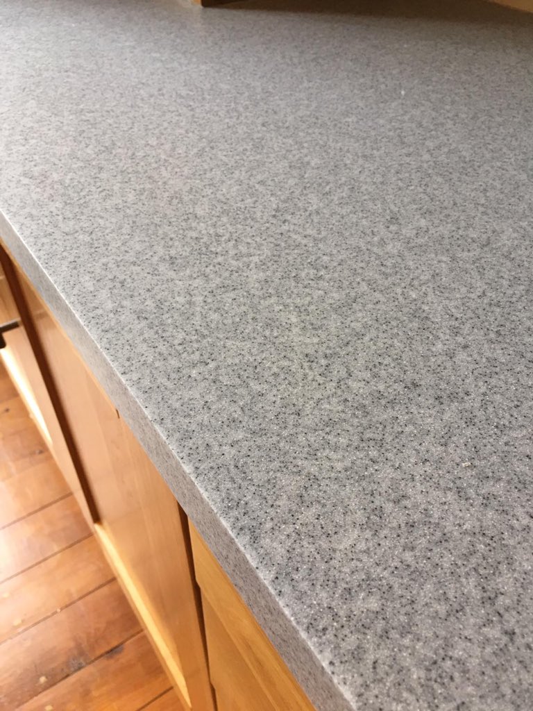 HawdonSurfaces's tweet image. 38mm Staron with integrated drainer grooves and seamless sinks. Just by changing the worktops it's gave this kitchen a brand new feel.
Call or message Scott for more info:
⭐07848869222
⭐info@HawdonWorkSurfaces.com
#HawdonWorkSurfaces #Bespoke #Seamless #SolidSurface #Staron