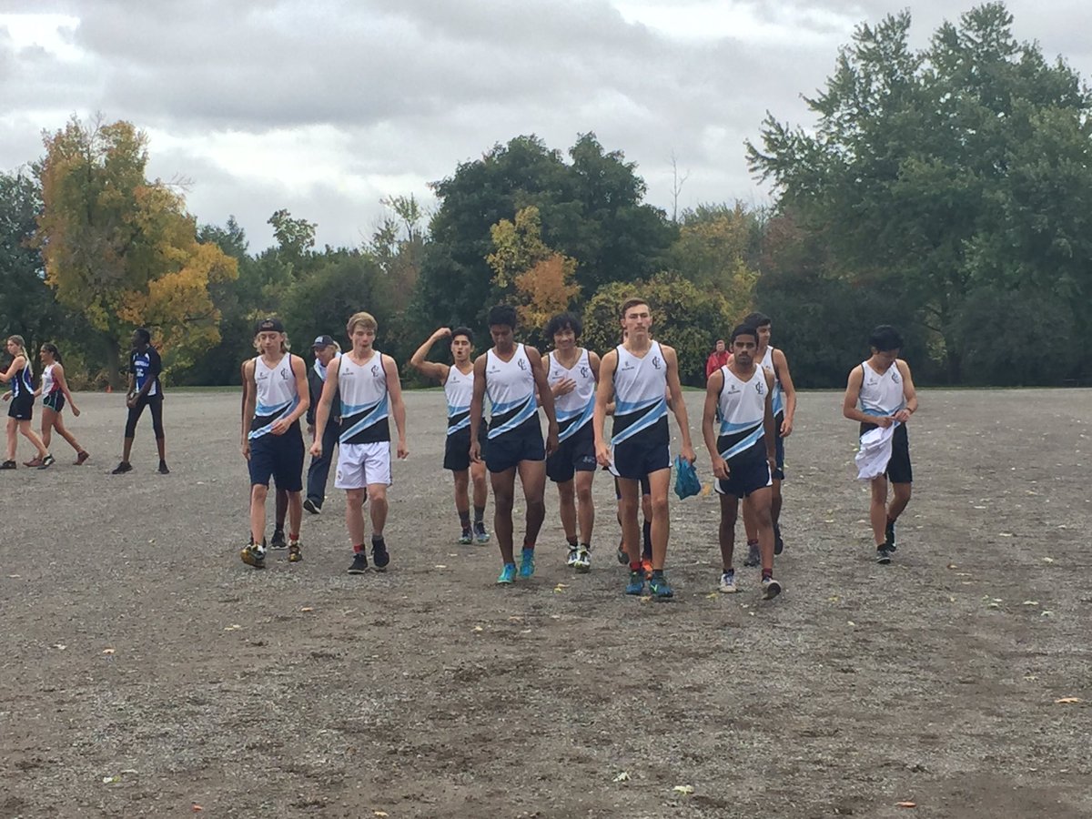 cmk23549167's tweet photo. @CardinalLegerSS The last team of day, Leger’s Senior Boys X Country Team #RunLegerRun #GoLeger https://t.co/4tUg3AHbcG