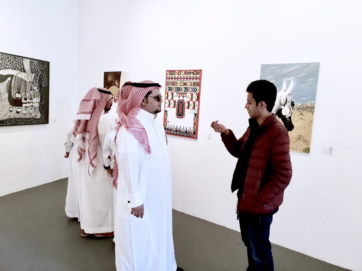 mafraq933's tweet photo. #زفيف 

سعدت ضمن زيارتي أنا والوفد الطلابي اليوم لمعرض #إيفا بعيش التجربة والاستمتاع برحلة جوية في مدينة أبها عبر #زفيف2 . حالة عشتها من الدهشة ، والمتعة ، والجمال . اجتمعت كل حالات الروعة وكل عوامل النجاح (صورة ، صوت ، إخراج ) شكراً #طارق_آل_زاهر وفريق عملك وبانتظار محطات أخرى https://t.co/LzU2jeZR8B