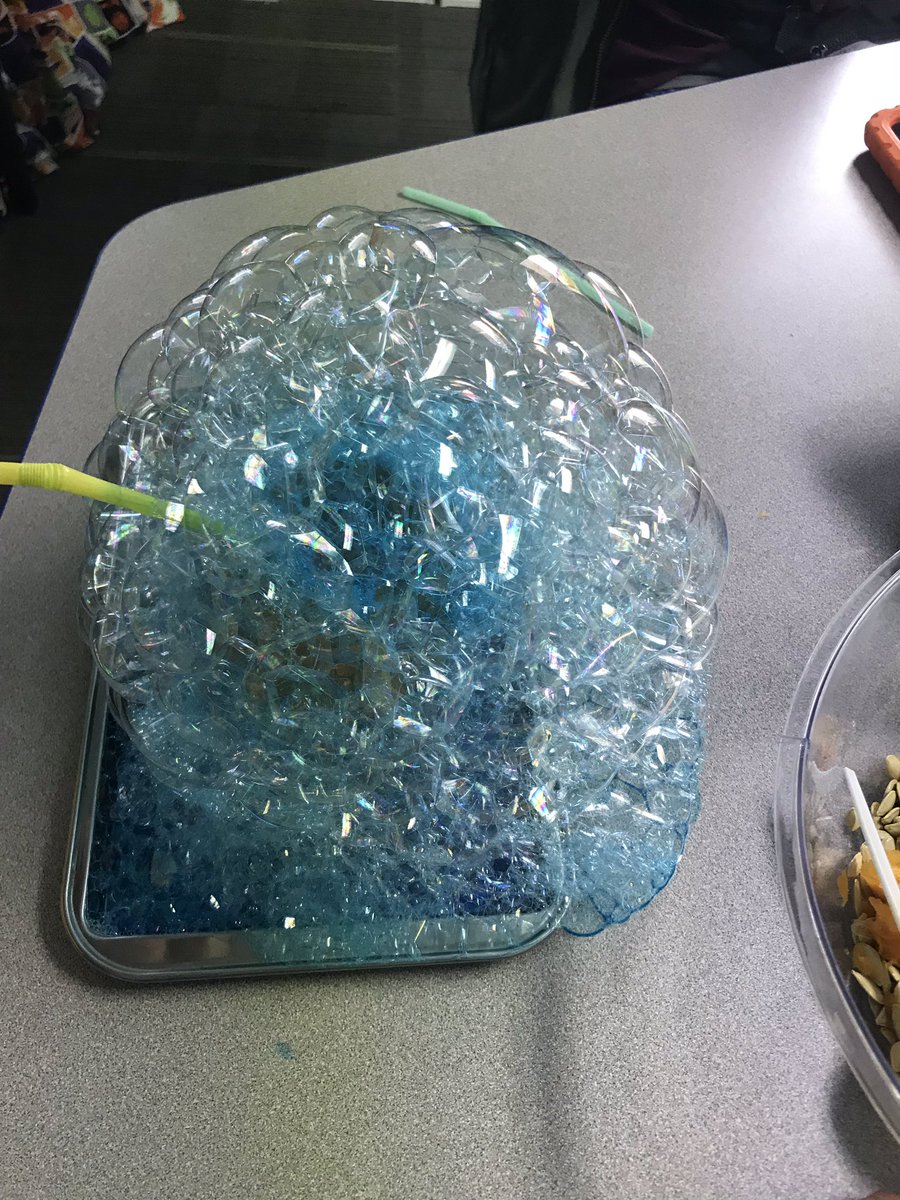 MrsMitchellSpEd's tweet photo. Bubble fun with pumpkins #bubblefun #playingwithbubbles #pumpkin #blowingbubblesinpumpkins #AutismAwareness #classroomfun #scienceclass https://t.co/haxie233j1