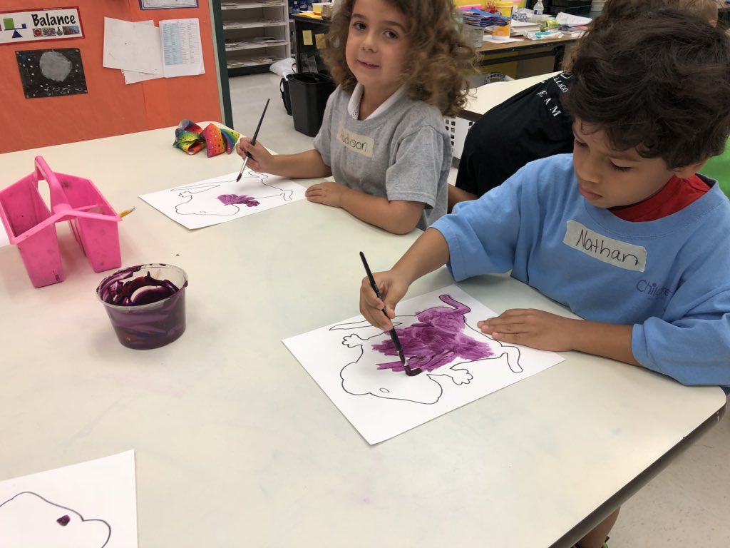 novavaz's tweet photo. Kindergarten learns how to mix secondary colors after reading the book “Mouse Paint”. @bfesfinearts @BinksForestES @MichellaLevy @MsKarenBerard @Edrick_Rhodes https://t.co/qofxNBlNNx