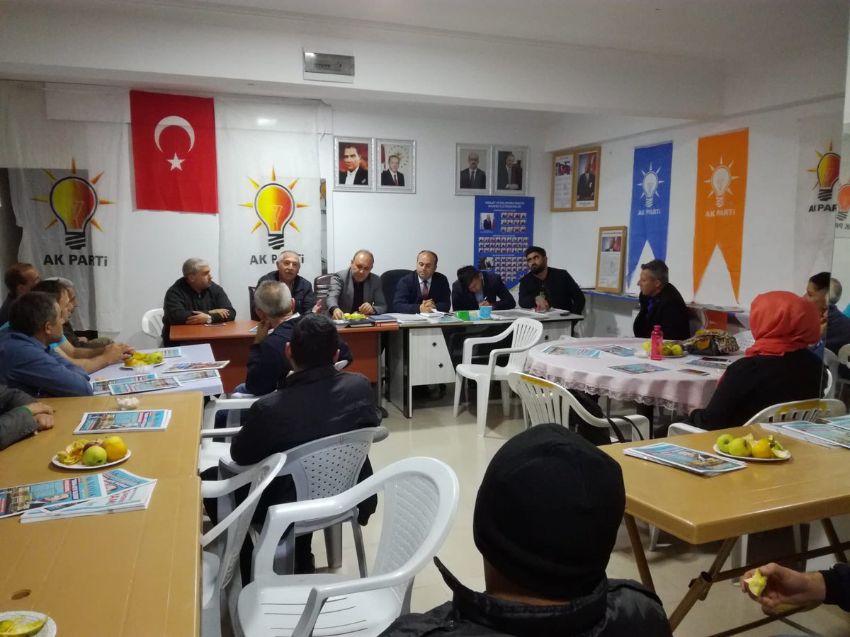 Yunal1973's tweet photo. Kayaş Mahalle Başkanlığı Olarak,Haftalık Komisyon Toplantımızı,Meclis Üyemiz Hüseyin Balcı,Yönetim Kurulu Üyemiz Ali Okumuş Başkanlarımın Katılımları İle İcra Ettik.Katılım Sağlayan Komisyon Üyelerimize Çok Teşekkür Ederim.
@MAbdullahOzer @selcukkurnaz_  @AliOkumus0670 https://t.co/t62fdVxGaS