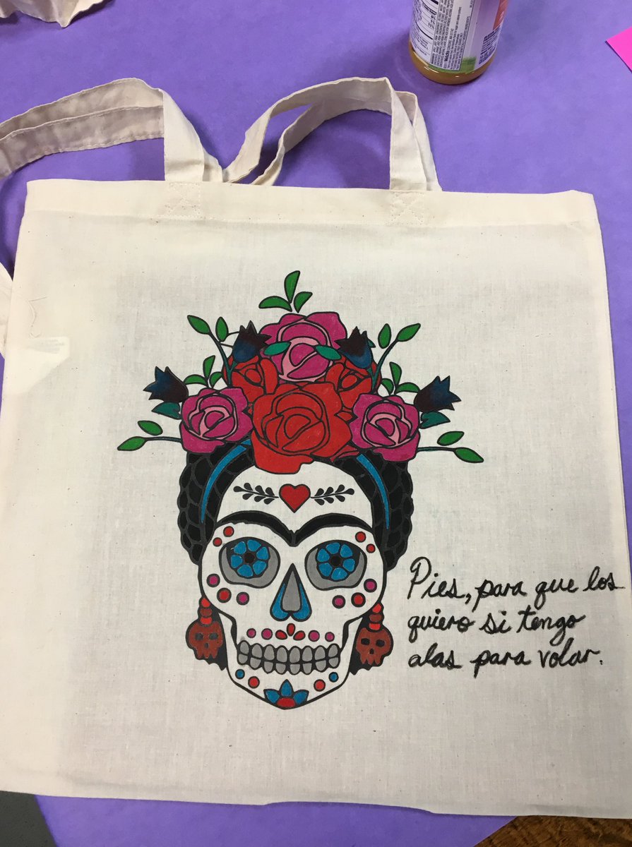 NeiuCCAS's tweet photo. Look at these beautiful Frida Kahlo tote bags that were created in our #DayoftheDead workshop! Participants learned about the history of Dia de Los Muertos and earned CPDU's. #CenterSpace #makerspace @neiu https://t.co/eYfx8mDaLg