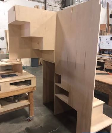 seattletinyhome's tweet photo. Look at these custom switchback stairs. Make the most of every square inch! #customtiny #tinyhouse #tinyhomes https://t.co/fMK7E7YWX6