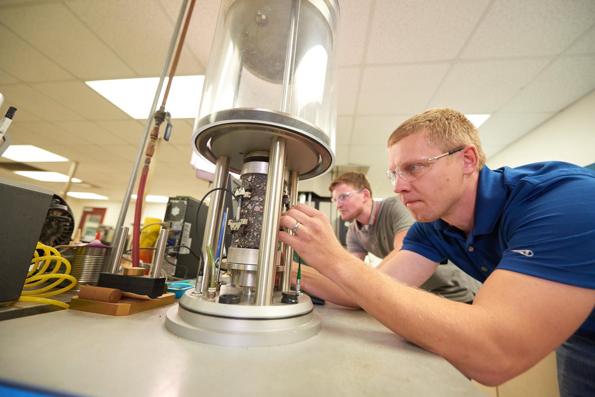 Asphalt_Inst's tweet photo. "A typical day could be spent in the lab developing new test methods or in the field surveying research test sections and other field projects. We participate in tours and technical activities for students ranging from 2nd grade to college level." - Andrew Hanz #AIEPIC (2/2) https://t.co/3jaZ1HUSAF