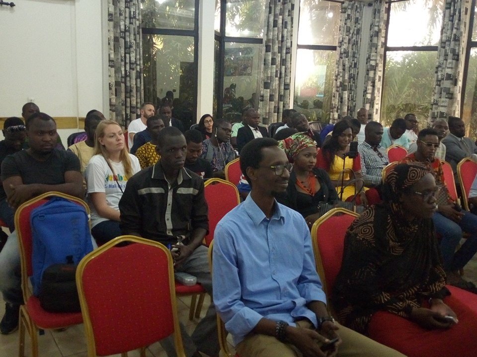 BenbereM's tweet image. #CaféBlog avec la jeunesse Malienne avec la présence de @YBurundi @habariRDC &amp;amp; @RNW .