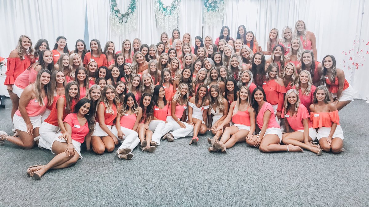 120 years of friendships, opportunities, and service! Happy Founders Day ZTA, here’s to 120 more! 💖