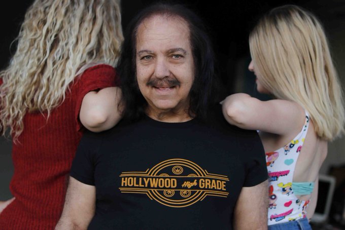 Watch Ron Jeremy's leaked NSFW photo on TwXstars