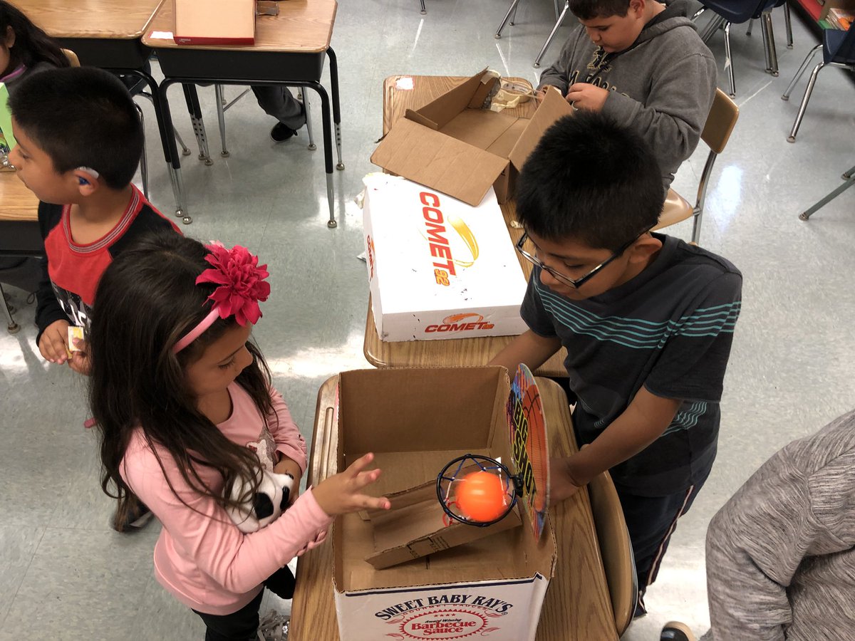 FrostSchool_4's tweet photo. It’s so satisfying to share what you have made with others. Thank you @FrostSchool_1 for coming to play with our #cardboardchallenge creations. @LindsayAnaya @MissB_maestra #21learns @ccsd21frost https://t.co/Leeqz6vbjo