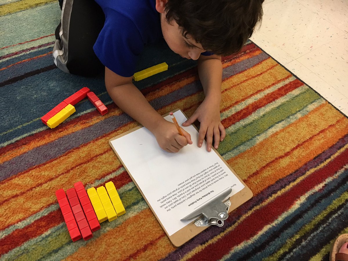 MrsArguesClass's tweet photo. Today we had the BEST math lesson we’ve ever had as a class! We used an anchor chart and manipulatives to assist with stretching our math brains! #complexmath #anchorchart #manipulatives #handsonlearning https://t.co/v1cudLvfue
