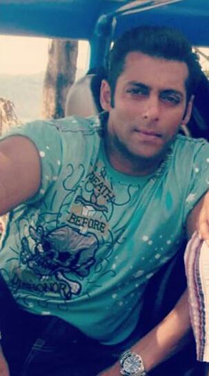 Ars_Shani_1's tweet photo. Good night @BeingSalmanKhan Bhai and @Asli_Jacqueline 💗 sweet dreams ❤
I love you #Saljack https://t.co/uxPuJrDhVR