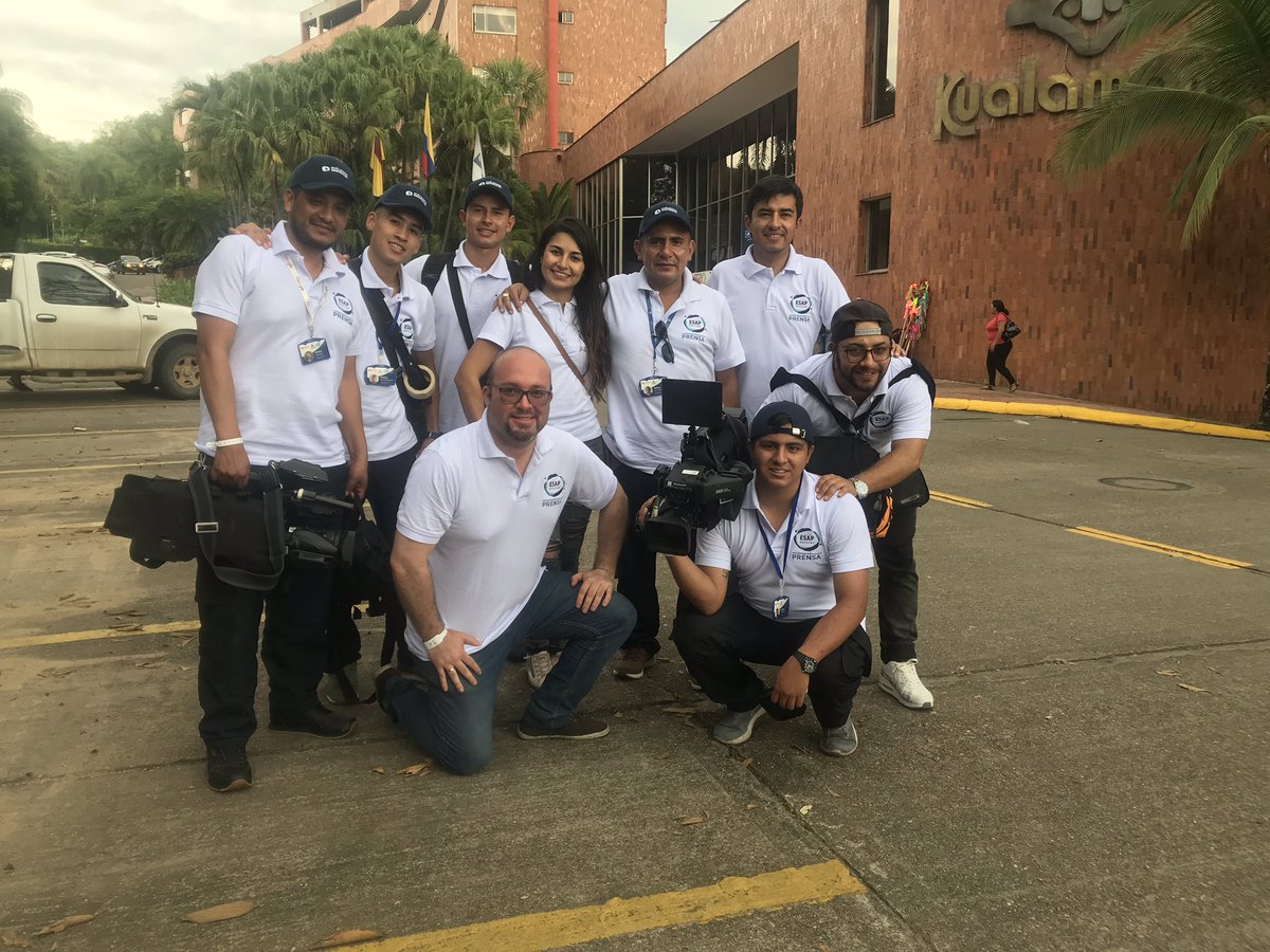 ESAPOficial's tweet photo. Listo equipo de #EsapNoticias para él cubrimiento del 5 Encuentro Académico, Deportivo y Cultural Esap 2018. https://t.co/doaVtPmxMv