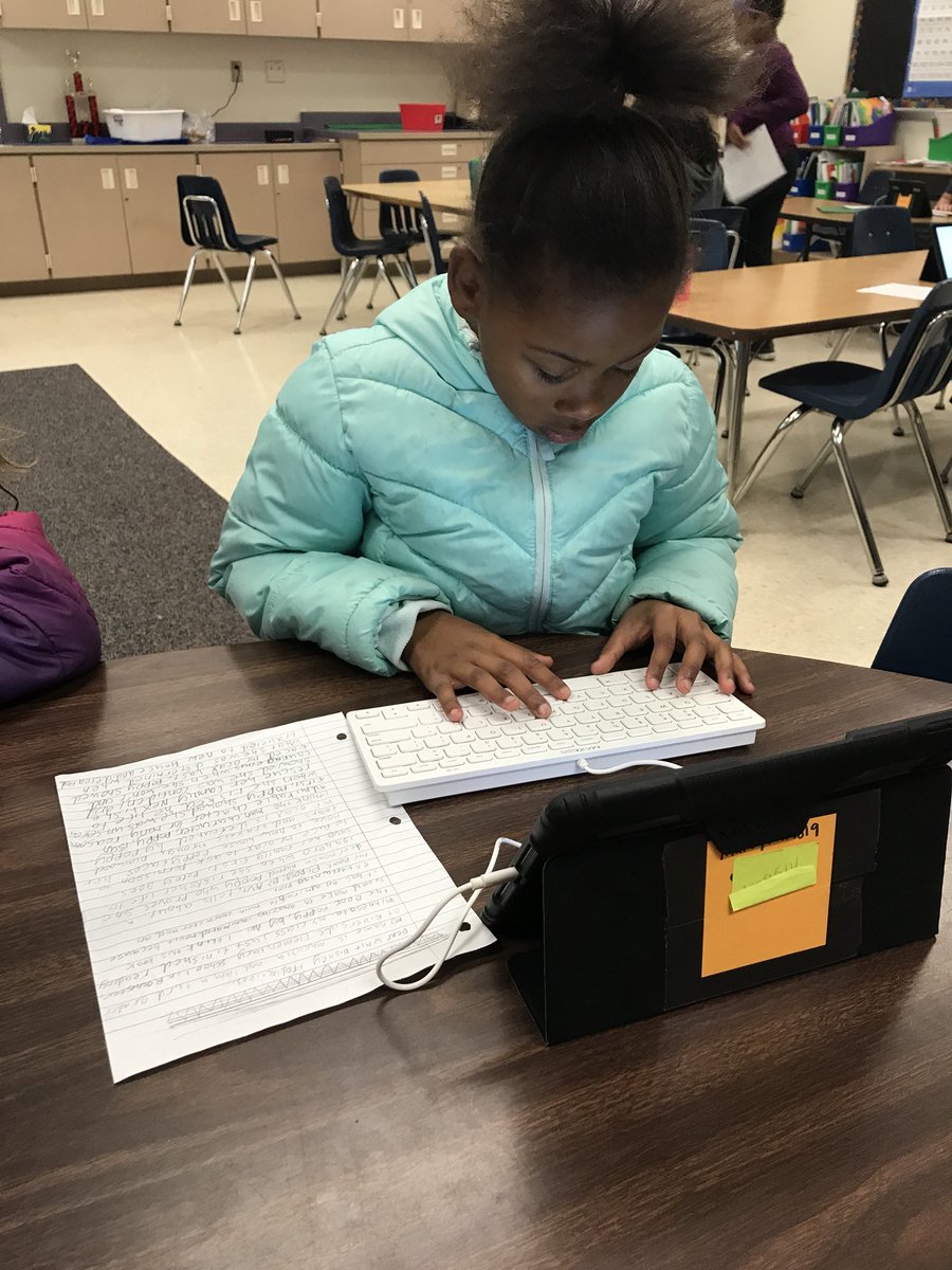 MsLarsonOtters's tweet photo. Using our typing skills to convince @Disney as to why Poppy by Avi should be an animated film. https://t.co/HhJU03Q5WL
