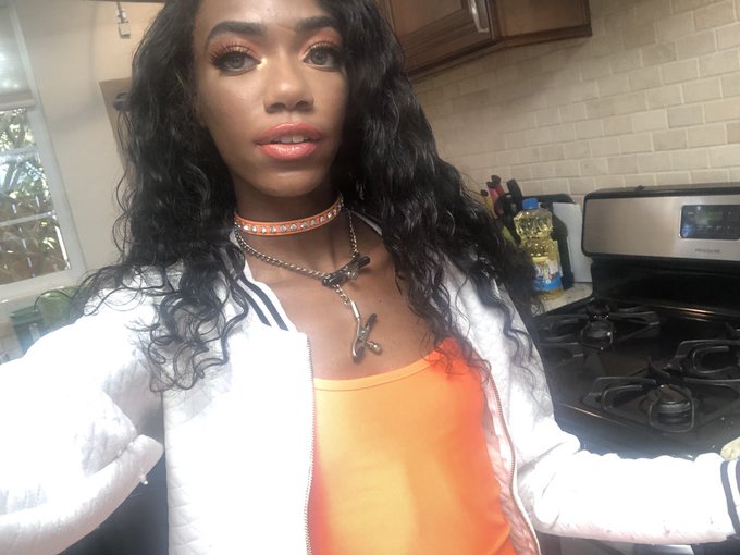 guess who i shot for today 🧡 https://t.co/8Ud1hzAg8y