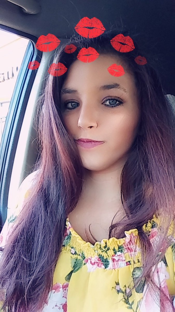 summerwilcox9's tweet photo. 👅👄👄 https://t.co/4mOHqO5Tbr